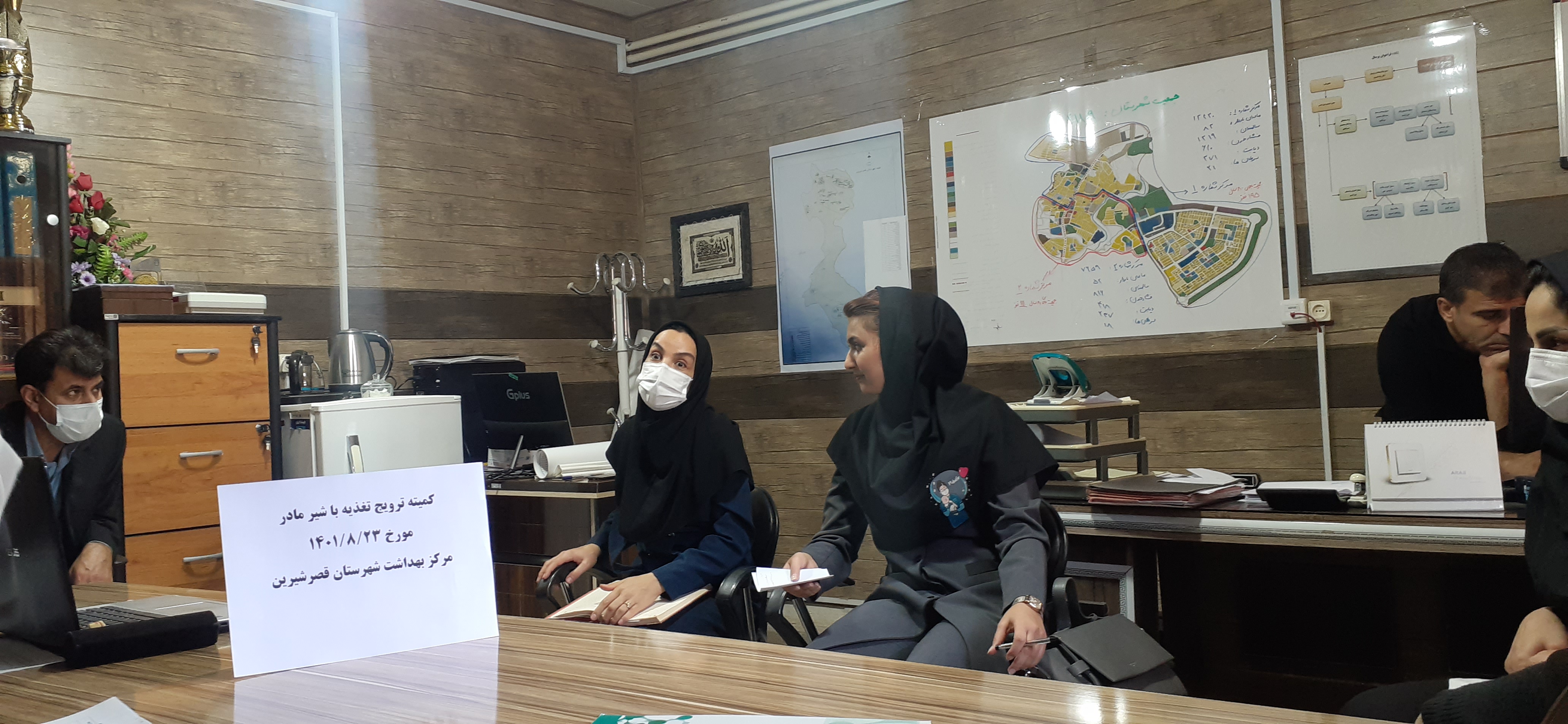 تغذیه با شیر مادر